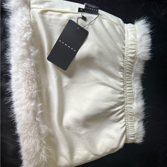 XS White Faux Fur Mini Skirt SHEIN - Picture 5 of 6